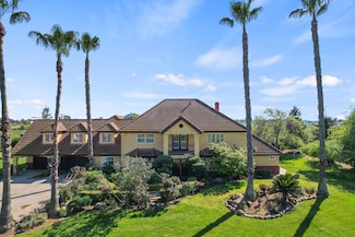 5373 N Mendocino Ave, Sanger, CA 93657