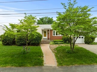 51 Albemarle Rd, Newtonville, MA 02460