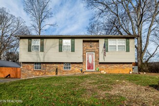 1811 Highland Rd, Maryville, TN 37801