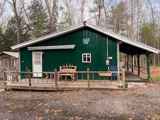 69 Jefferson Dr, Clarington, PA 15828