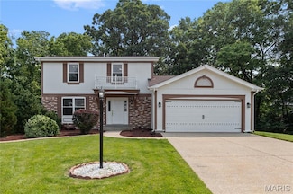 4 Edgecrest Ct, Saint Peters, MO 63376