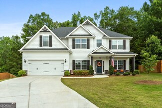 8 Saint Charles Ave, Sharpsburg, GA 30277