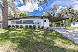301 Hollis Dr E, Orange Park, FL 32073