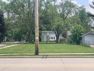 560 N Henry St, Green Bay, WI 54302