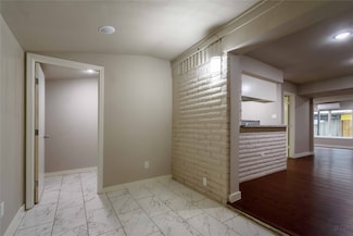 11927 Beechnut St, Houston, TX 77072