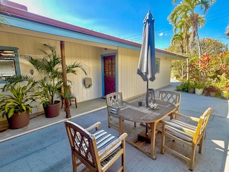 94-1726 Wakea Ave, Naalehu, HI 96772