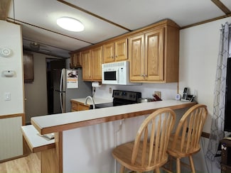 11 Lakeview Dr Unit 81, Fruitland Park, FL 34731