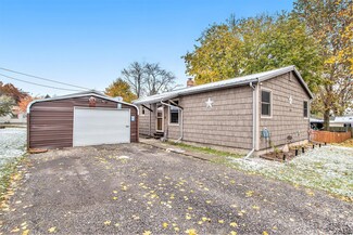 23464 Juno St, Edwardsburg, MI 49112
