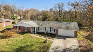 28 Estates View Dr, Fairview Heights, IL 62208