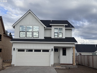 844 NE 17th Ave, Canby, OR 97013