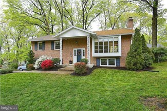 3813 Whitman Rd, Annandale, VA 22003