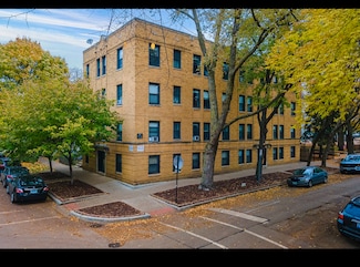 2537 N Seminary Ave Unit 2, Chicago, IL 60614