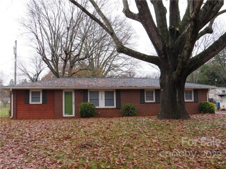 268 Brackett Rd, Forest City, NC 28043