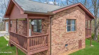 1040 Loop Rd, Sevierville, TN 37876