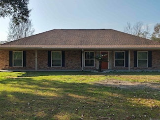 9411 Munson Dr, Slaughter, LA 70777