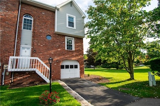 222 Carters Grove Dr, Gibsonia, PA 15044