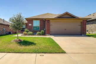 912 Walls Blvd, Crowley, TX 76036