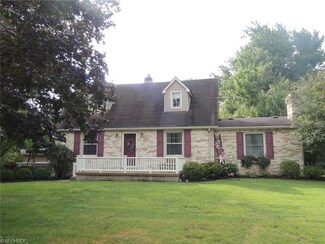 6531 Columbiana New Castle Rd, New Middletown, OH 44442