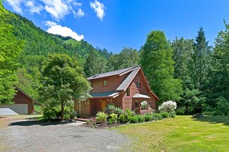 4610 Mosquito Lake Rd, Deming, WA 98244