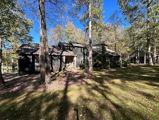 101 Holly Ct, Daniels, WV 25832