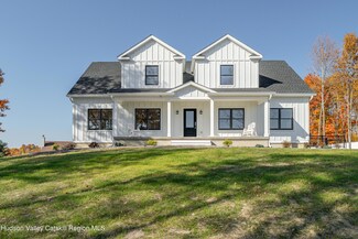 5 Cameron Ct, Marlboro, NY 12542