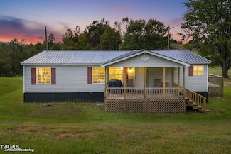 2973 Chinquipin Rd, Sneedville, TN 37869