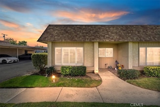 618 S Santa fe St Unit 8, Hemet, CA 92543