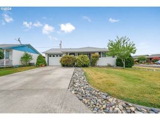 1475 Country Club Cir, Woodburn, OR 97071