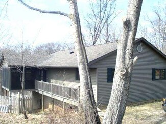 195 Breezy Point Ct, Varna, IL 61375
