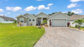 1095 Woodland Oaks Dr, Lakeland, FL 33813