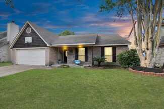4718 Silver Frost Dr, Houston, TX 77066