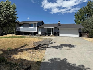 6105 W Sylvester St, Pasco, WA 99301