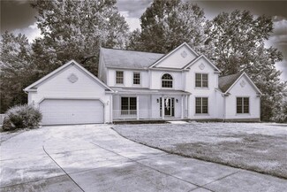 331 Bennington Dr, Sebring, OH 44672