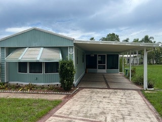 125 Zinnia Dr, Fruitland Park, FL 34731