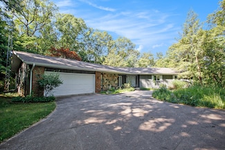 5650 Halbert Rd E, Battle Creek, MI 49017