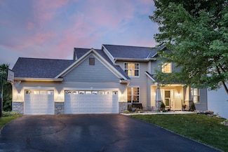 2040 Fountain Ln, Waconia, MN 55387