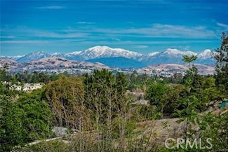 1941 Skyline Dr, Fullerton, CA 92831