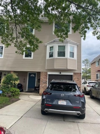 1569 216th St, Bayside, NY 11360