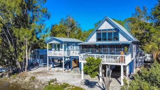 16490 Indiana Ave, Cedar Key, FL 32625