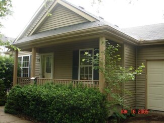 128 Spruce St, South Bend, IN 46616