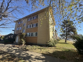 4656 W 87th St Unit 3N, Chicago, IL 60652