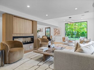 8 Wiswall Cir Unit 8, Wellesley, MA 02482