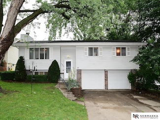 2602 Geri Dr, Bellevue, NE 68147