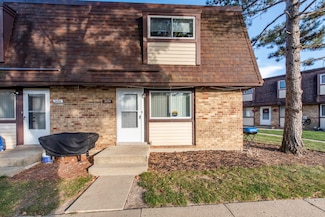 2634 Woodview Ct Unit 5, Waukegan, IL 60087