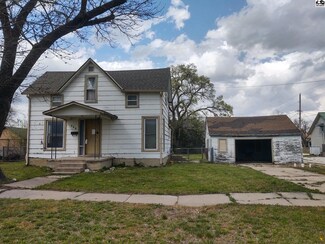408 W Grand Ave, Hillsboro, KS 67063