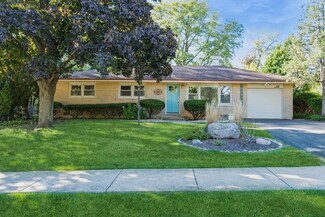 1611 Janet St, Downers Grove, IL 60515