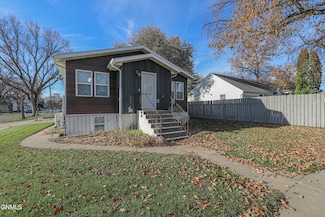 1000 N 9th St, Bismarck, ND 58501