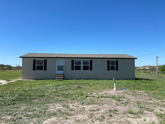 205 Harrison Rd, Beeville, TX 78102