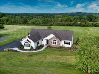3969 Aquinnah Heights, Marcellus, NY 13108