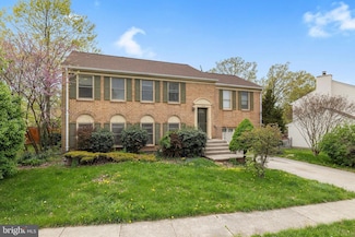 2028 Maleady Dr, Herndon, VA 20170